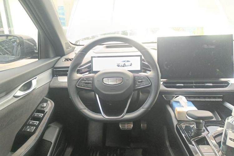 Used Geely Auto Preface 2025 Dongfang Yao 2.0TD Moonlight Edition Steering Wheel