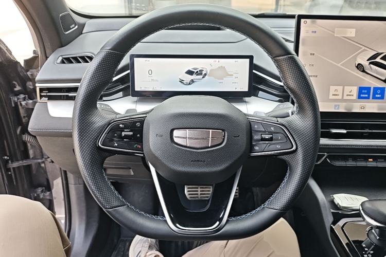 Used Geely Auto Preface 2025 Dongfang Yao 2.0TD Moonlight Edition Steering Wheel