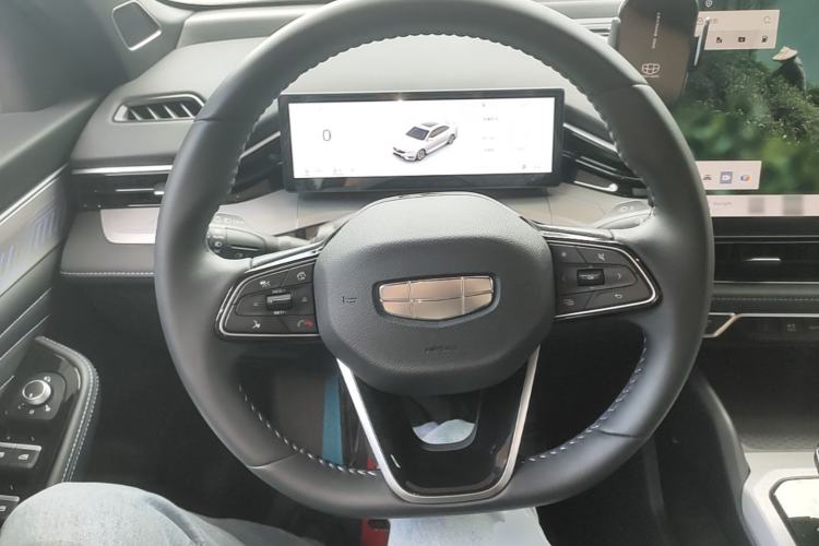 Used Geely Auto Preface 2025 Dongfang Yao 1.5TD Kunlun Edition Steering Wheel