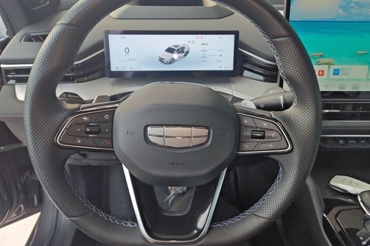 Used Geely Auto Preface 2025 Dongfang Yao 2.0TD Moonlight Edition Steering Wheel