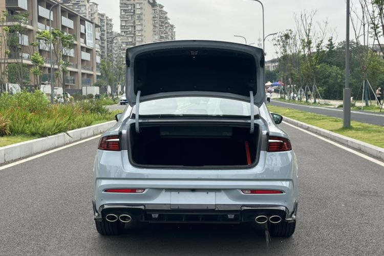 Used Geely Auto Preface 2025 Dongfang Yao 1.5TD Kunlun Edition Trunk