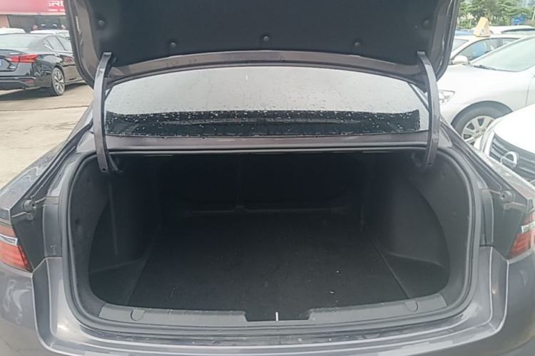Used Geely Auto Preface 2025 Dongfang Yao 1.5TD Kunlun Edition Trunk
