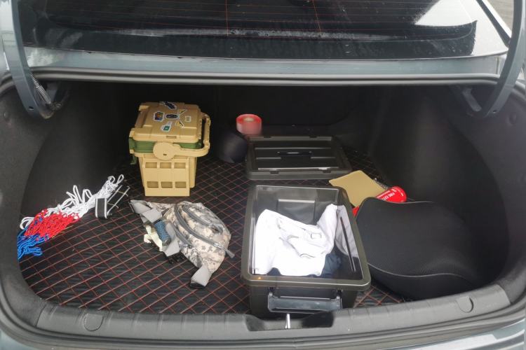 Used Geely Auto Preface 2025 Dongfang Yao 1.5TD Kunlun Edition Trunk