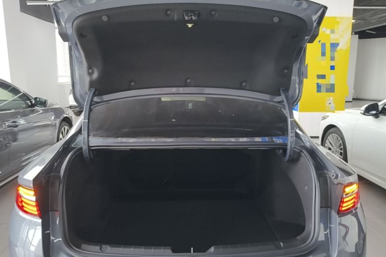 Used Geely Auto Preface 2025 Dongfang Yao 2.0TD Lanxing Edition Trunk