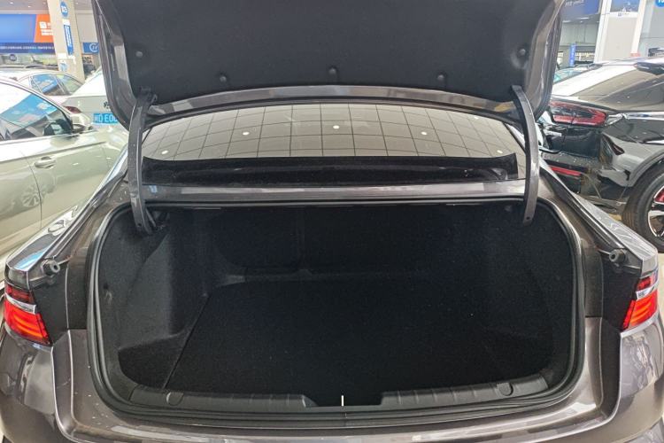 Used Geely Auto Preface 2025 Dongfang Yao 2.0TD Moonlight Edition Trunk
