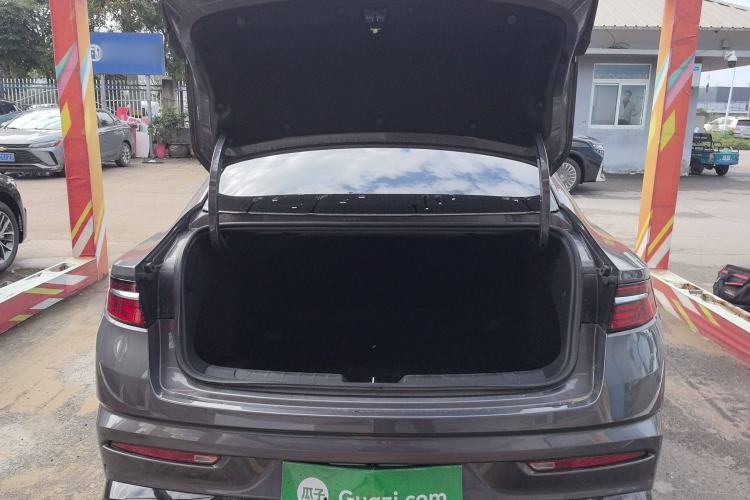 Used Geely Auto Preface 2025 Dongfang Yao 2.0TD Moonlight Edition Trunk
