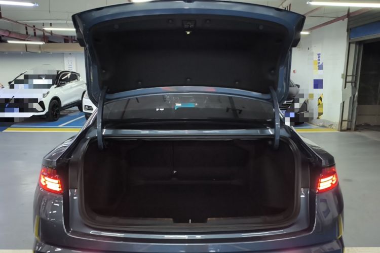 Used Geely Auto Preface 2025 Dongfang Yao 1.5TD Fuyao Edition Trunk