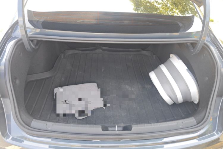 Used Geely Auto Preface 2025 Dongfang Yao 1.5TD Fuyao Edition Trunk