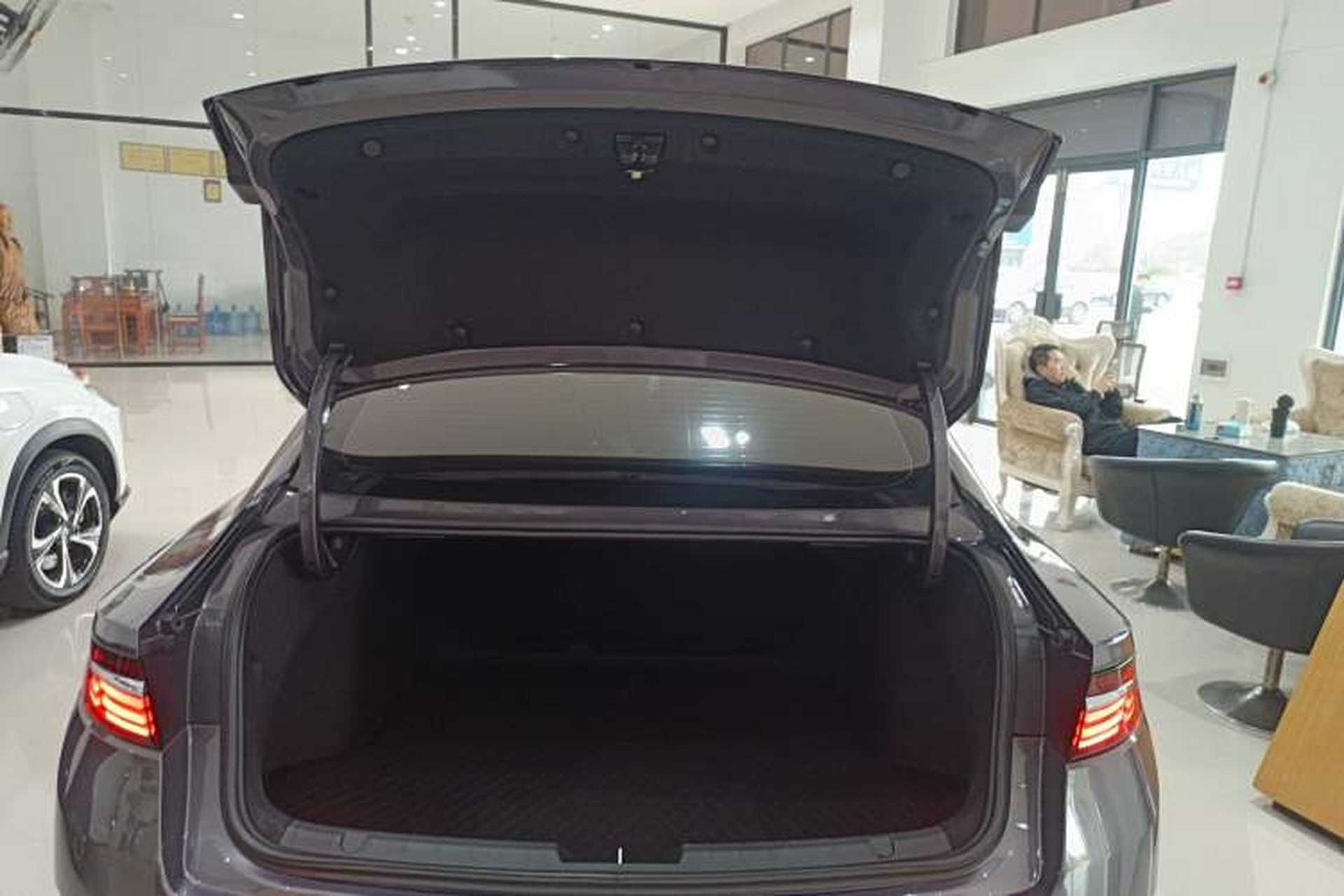 Used Geely Auto Preface 2025 Dongfang Yao 1.5TD Fuyao Edition Trunk