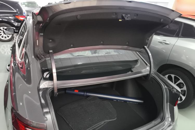 Used Geely Auto Preface 2025 Dongfang Yao 2.0TD Jin Chao Edition Trunk