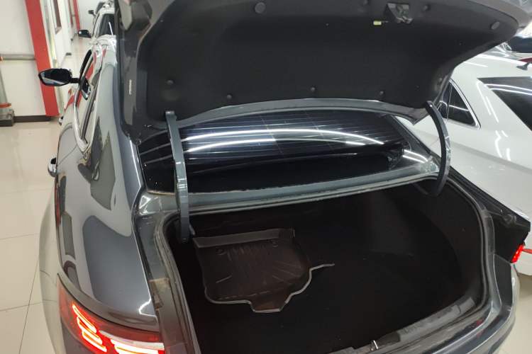 Used Geely Auto Preface 2025 Dongfang Yao 1.5TD Fuyao Edition Trunk