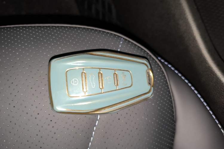 Used Geely Auto Preface 2025 Dongfang Yao 1.5TD Fuyao Edition Vehicle Key