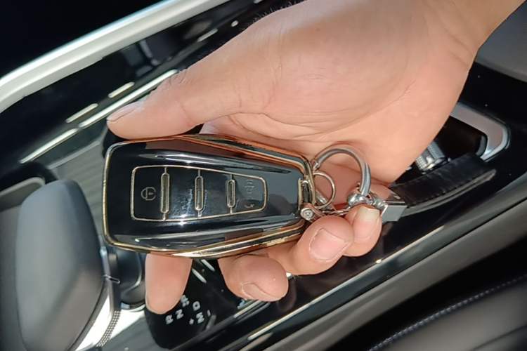 Used Geely Auto Preface 2025 Dongfang Yao 2.0TD Lanxing Edition Vehicle Key