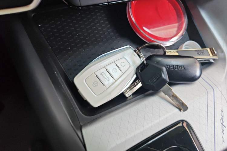 Used Geely Auto Preface 2025 Dongfang Yao 1.5TD Kunlun Edition Vehicle Key