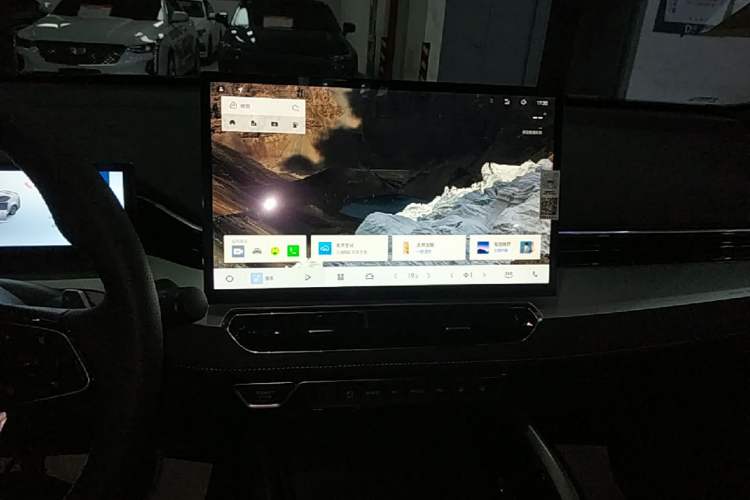 Used Geely Auto Preface 2025 Dongfang Yao 2.0TD Lanxing Edition Audio And AC Panel