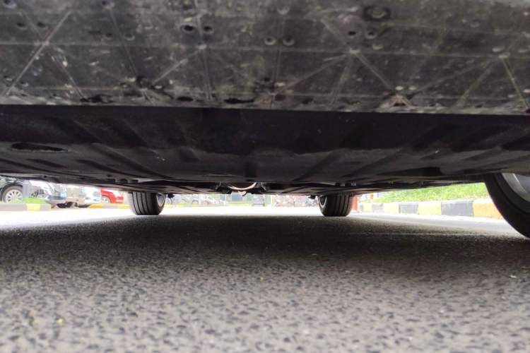 Used Geely Auto Preface 2025 Dongfang Yao 2.0TD Lanxing Edition Chassis Front