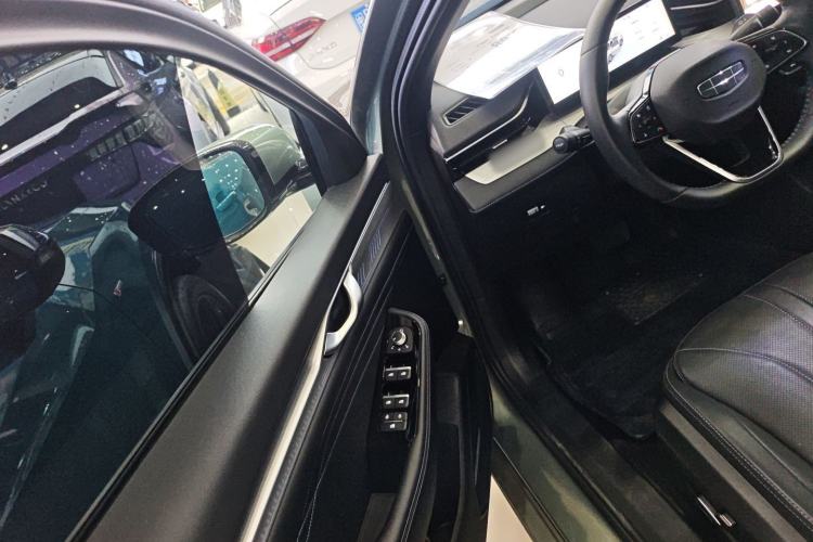 Used Geely Auto Preface 2025 Dongfang Yao 1.5TD Kunlun Edition Driver Seat