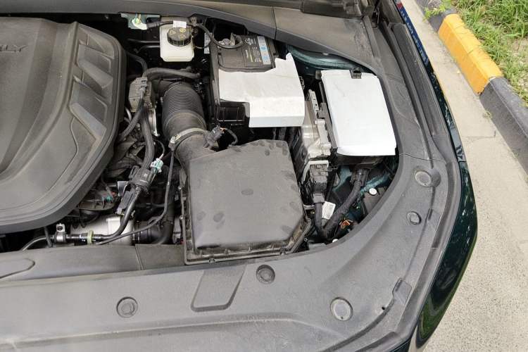 Used Geely Auto Preface 2025 Dongfang Yao 2.0TD Lanxing Edition Engine Bay Left