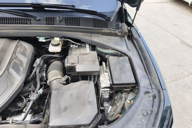Used Geely Auto Preface 2025 Dongfang Yao 2.0TD Lanxing Edition Engine Bay Left