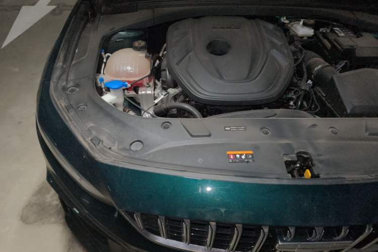 Used Geely Auto Preface 2025 Dongfang Yao 2.0TD Jin Chao Edition Engine Bay Right