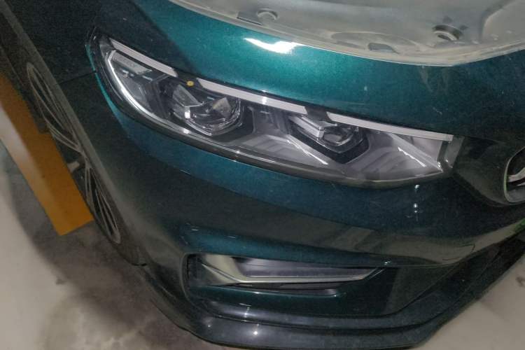 Used Geely Auto Preface 2025 Dongfang Yao 2.0TD Jin Chao Edition Right Front Headlight
