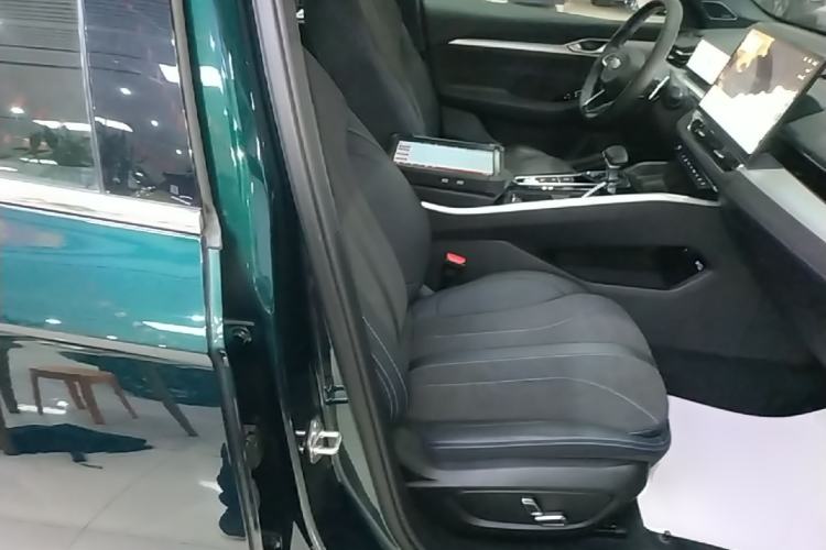 Used Geely Auto Preface 2025 Dongfang Yao 2.0TD Lanxing Edition Right Front Seat