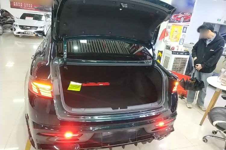 Used Geely Auto Preface 2025 Dongfang Yao 2.0TD Lanxing Edition Trunk