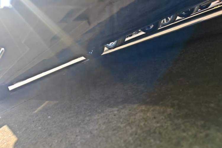 Used Geely Auto Preface 2025 Dongfang Yao 1.5TD Kunlun Edition Left Side Sill