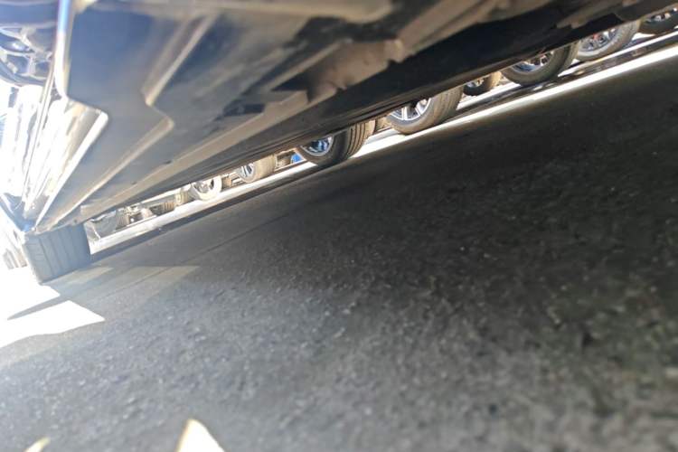Used Geely Auto Preface 2025 Dongfang Yao 1.5TD Kunlun Edition Right Side Sill