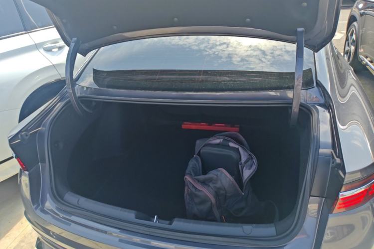 Used Geely Auto Preface 2025 Dongfang Yao 1.5TD Kunlun Edition Trunk
