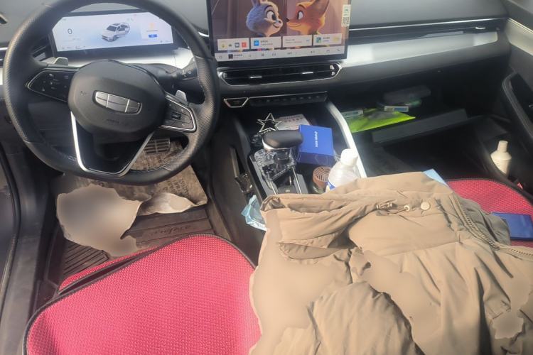 Used Geely Auto Preface 2025 Dongfang Yao 2.0TD Moonlight Edition Center Console