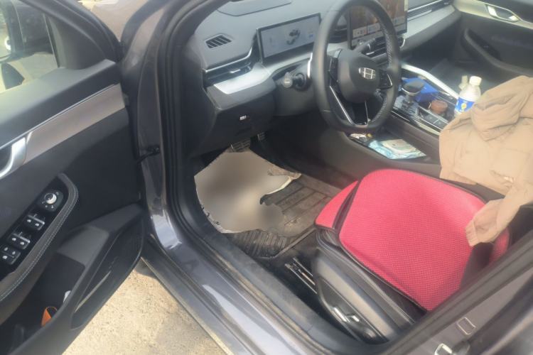 Used Geely Auto Preface 2025 Dongfang Yao 2.0TD Moonlight Edition Driver Seat