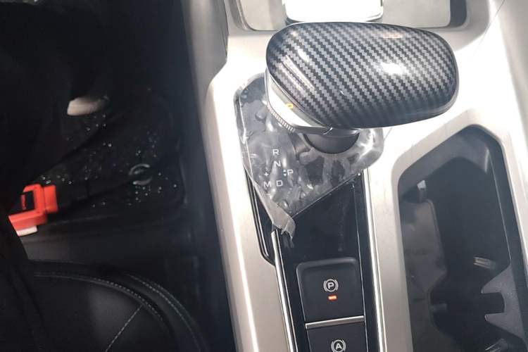 Used Geely Auto Preface 2025 Dongfang Yao 1.5TD Kunlun Edition Gear Lever