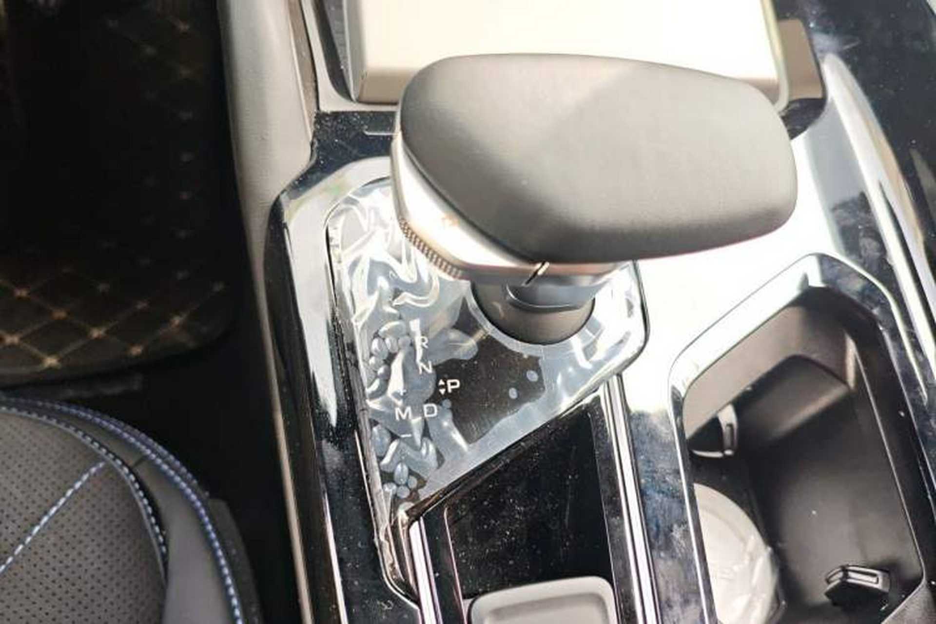 Used Geely Auto Preface 2025 Dongfang Yao 2.0TD Jin Chao Edition Gear Lever