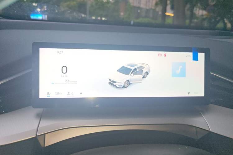 Used Geely Auto Preface 2025 Dongfang Yao 2.0TD Lanxing Edition Instrument Cluster