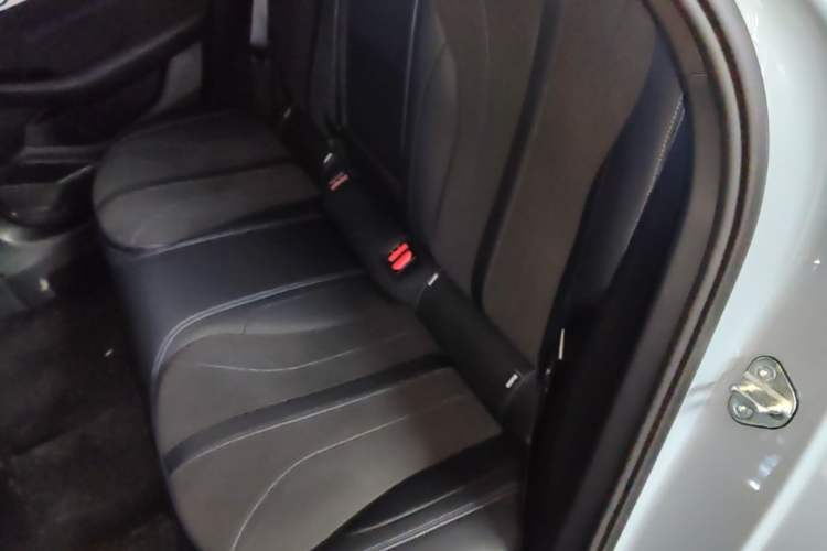 Used Geely Auto Preface 2025 Dongfang Yao 2.0TD Jin Chao Edition Left Rear Seat