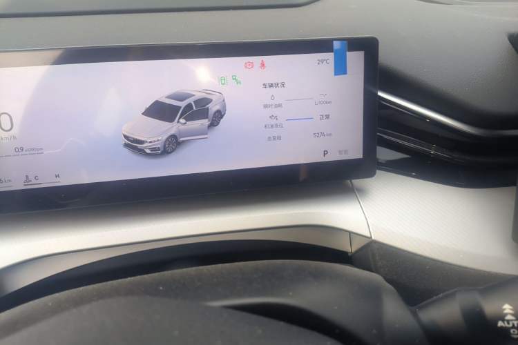 Used Geely Auto Preface 2025 Dongfang Yao 2.0TD Moonlight Edition Odometer Close Up