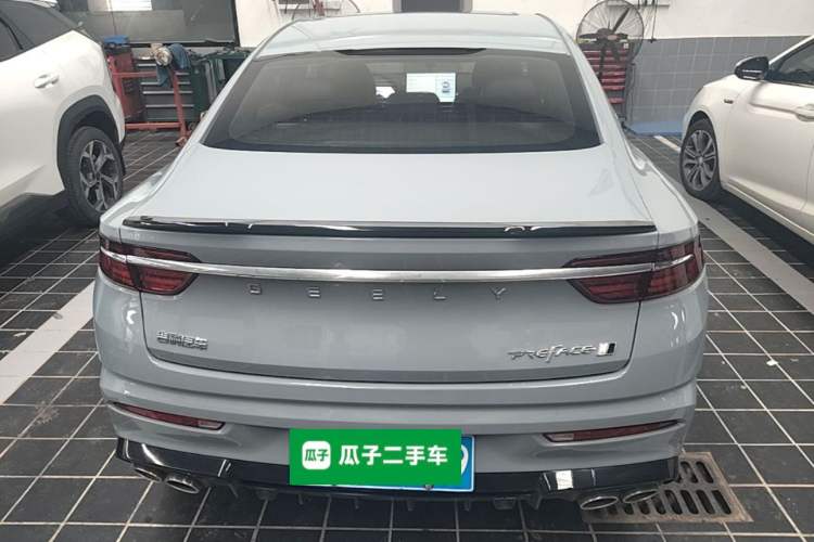 Used Geely Auto Preface 2025 Dongfang Yao 1.5TD Kunlun Edition Rear
