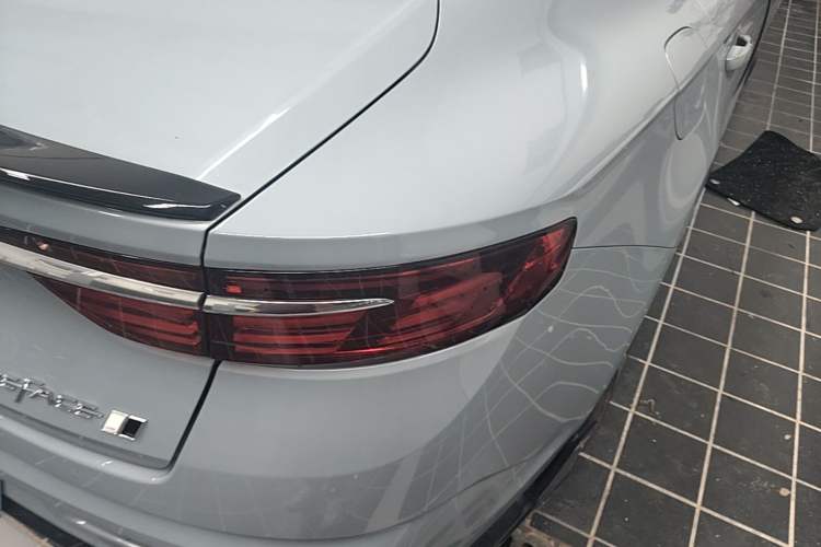 Used Geely Auto Preface 2025 Dongfang Yao 1.5TD Kunlun Edition Right Rear Taillight