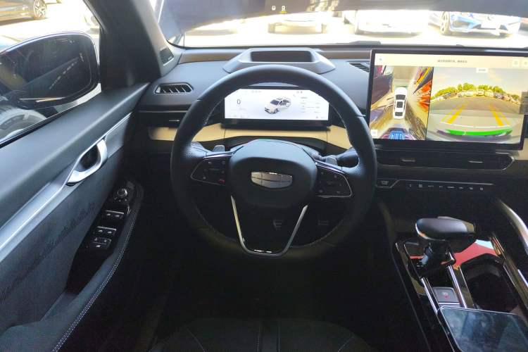 Used Geely Auto Preface 2025 Dongfang Yao 2.0TD Moonlight Edition Steering Wheel