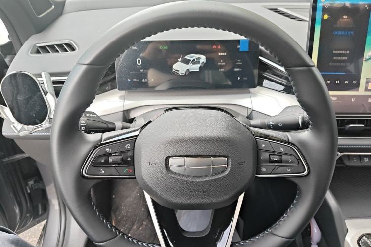 Used Geely Auto Preface 2025 Dongfang Yao 1.5TD Kunlun Edition Steering Wheel