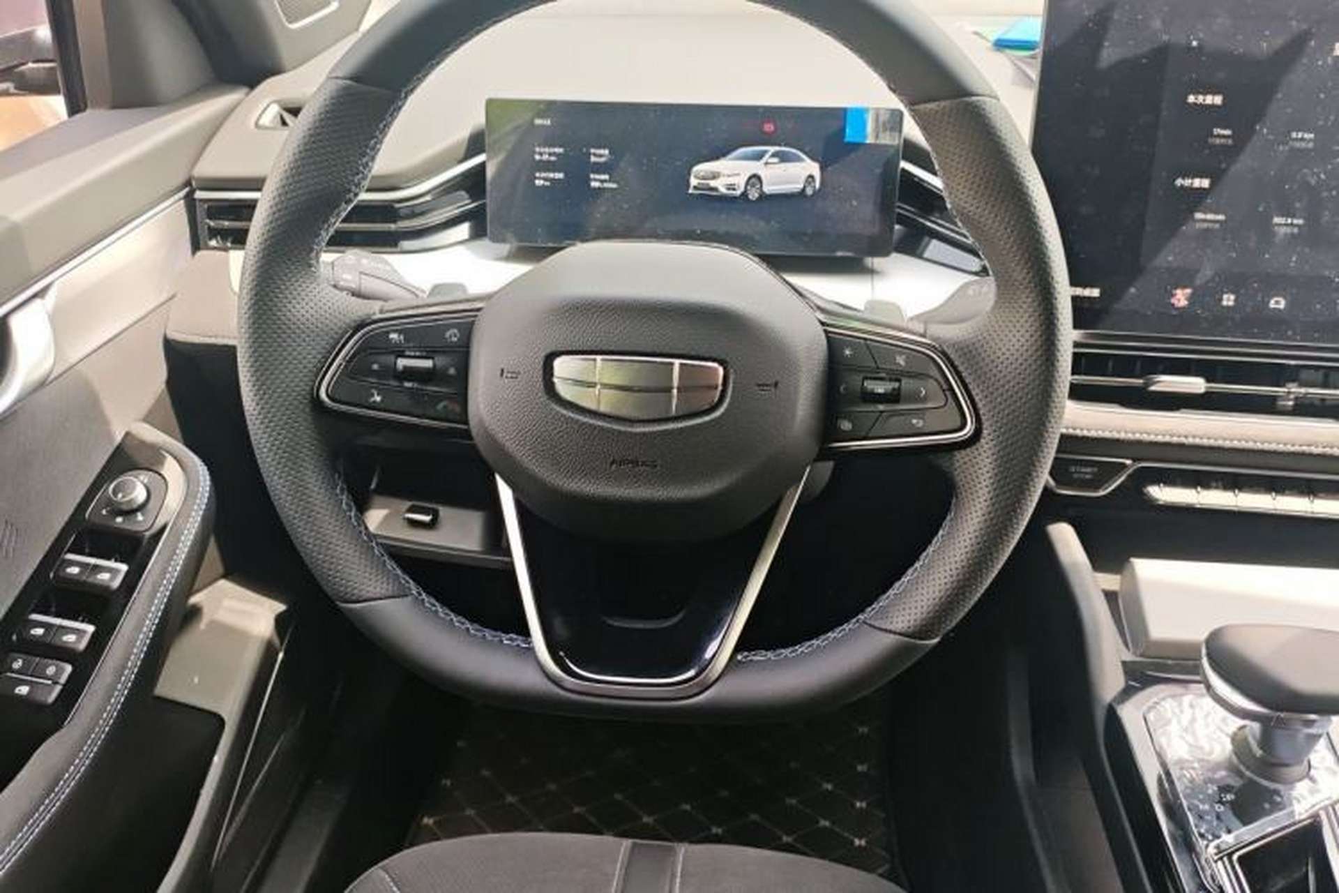 Used Geely Auto Preface 2025 Dongfang Yao 2.0TD Jin Chao Edition Steering Wheel