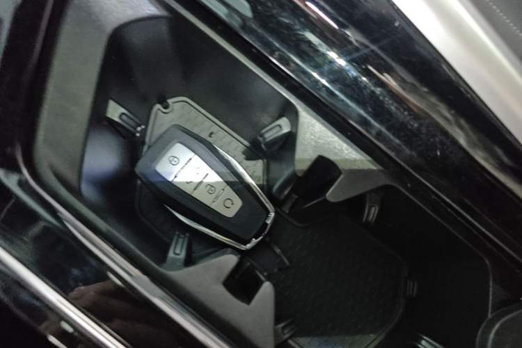 Used Geely Auto Preface 2025 Dongfang Yao 2.0TD Lanxing Edition Vehicle Key