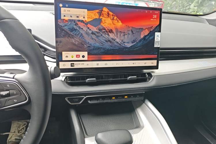 Used Geely Auto Preface 2025 Dongfang Yao 1.5TD Fuyao Edition Audio And AC Panel