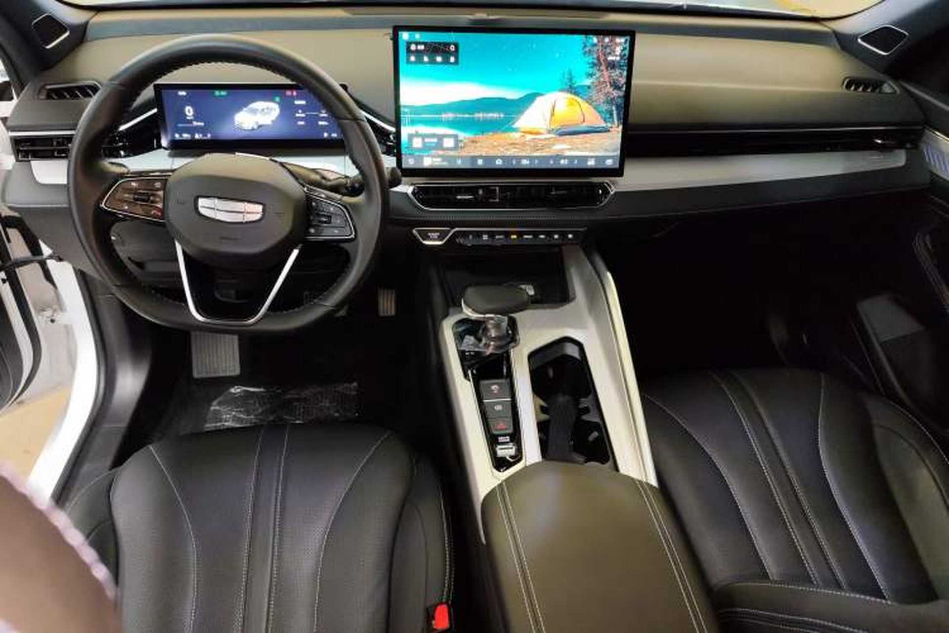 Used Geely Auto Preface 2025 Dongfang Yao 1.5TD Kunlun Edition Audio And AC Panel