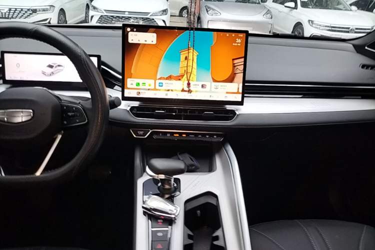 Used Geely Auto Preface 2025 Dongfang Yao 1.5TD Kunlun Edition Audio And AC Panel