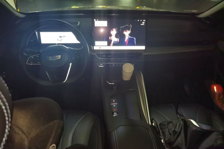 Used Geely Auto Preface 2025 Dongfang Yao 1.5TD Kunlun Edition Center Console