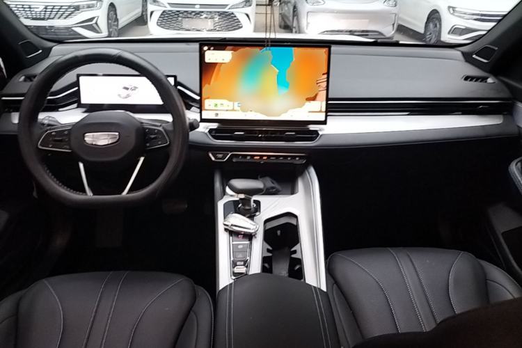 Used Geely Auto Preface 2025 Dongfang Yao 1.5TD Kunlun Edition Center Console