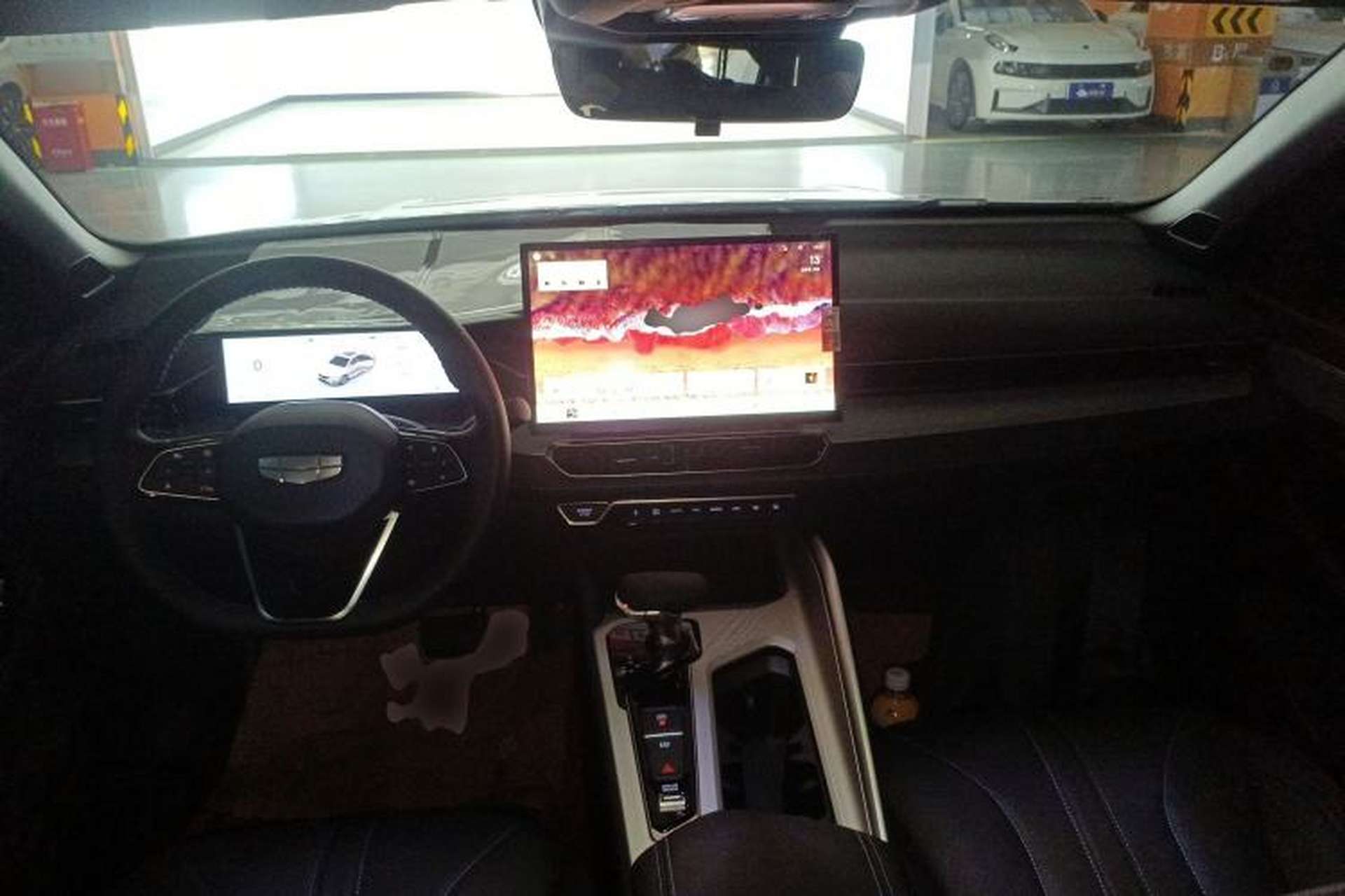 Used Geely Auto Preface 2025 Dongfang Yao 1.5TD Kunlun Edition Center Console
