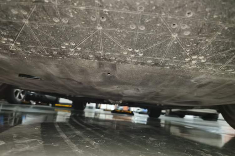 Used Geely Auto Preface 2025 Dongfang Yao 1.5TD Kunlun Edition Chassis Front